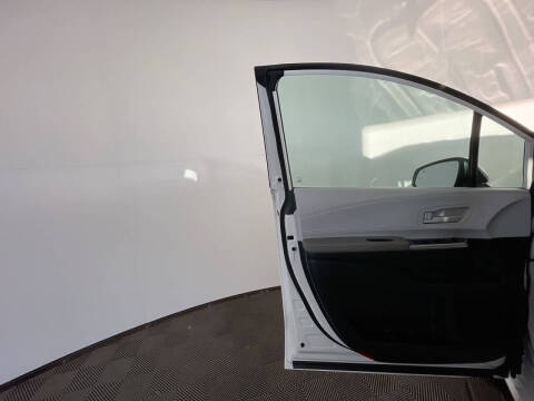 2025 Toyota Sienna LE 8-Passenger