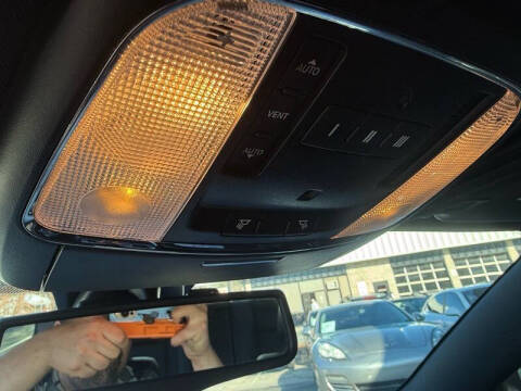 2012 Dodge Charger R/T