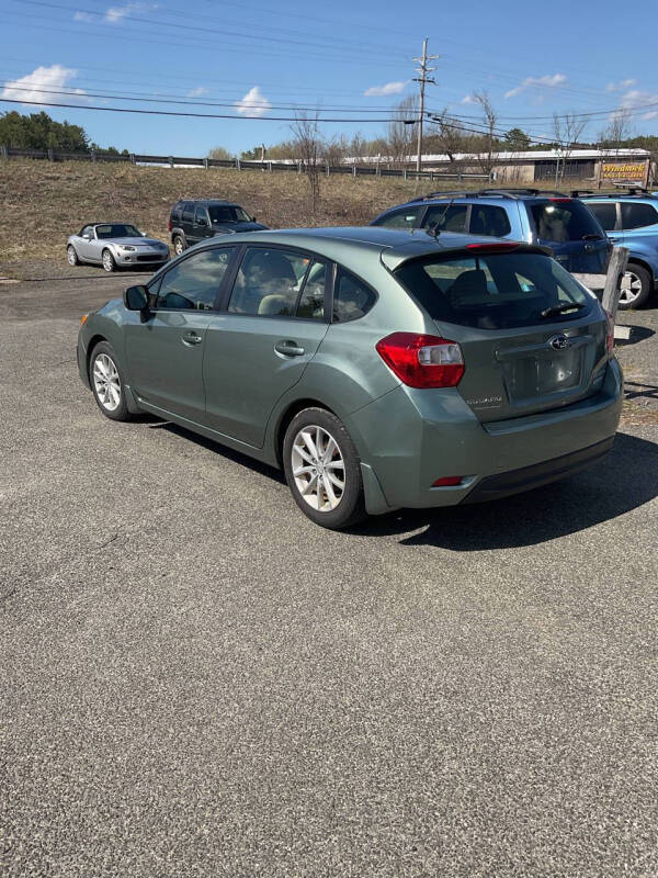 2014 Subaru Impreza 2.0i Premium