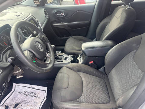 2019 Jeep Cherokee Latitude
