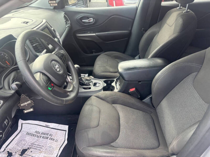 2019 Jeep Cherokee Latitude