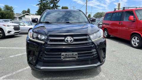 2019 Toyota Highlander SE