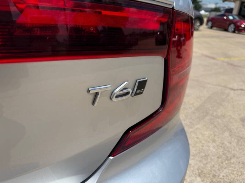 2017 Volvo S90 T6 Momentum