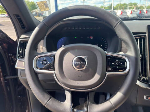 2025 Volvo XC90 B5 Core Bright Theme