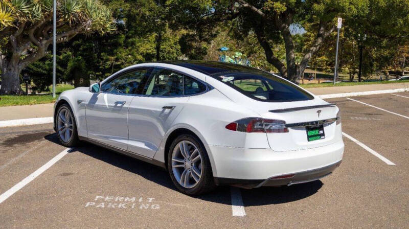 2012 Tesla Model S Signature Performance