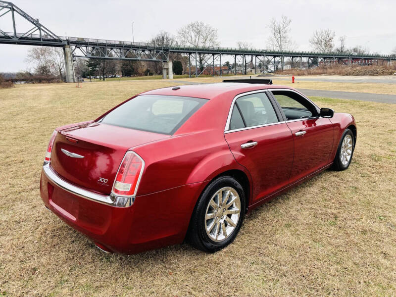 2012 Chrysler 300 Limited