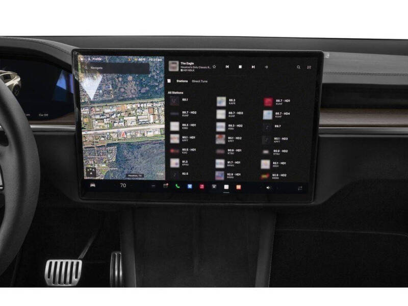 2023 Tesla Model X Standard Range