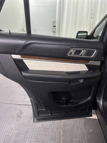 2016 Ford Explorer Platinum