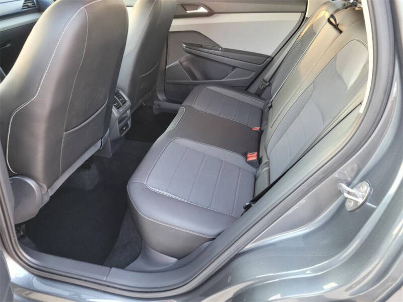 2023 Volkswagen Taos SE