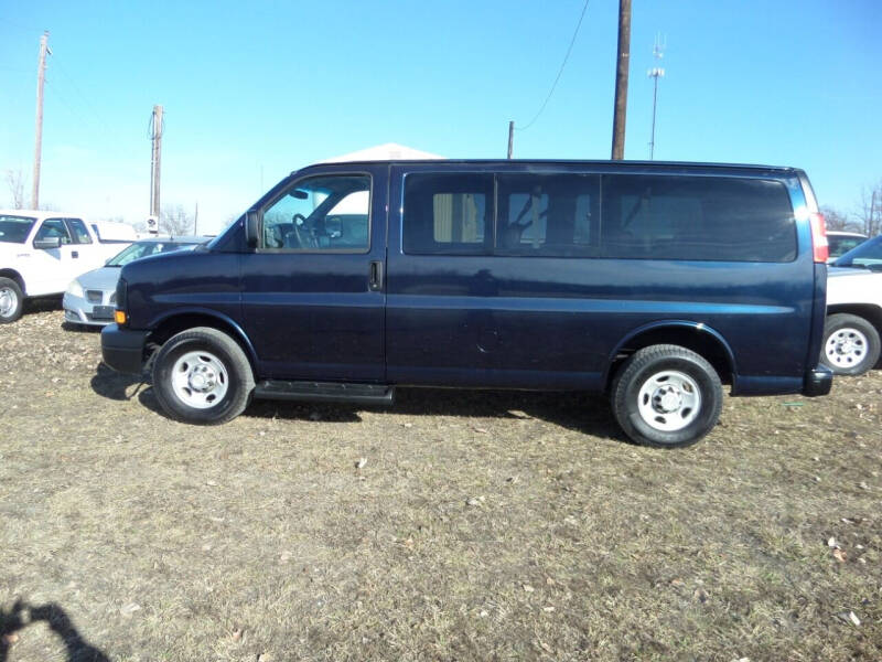 2012 Chevrolet Express Passenger for sale at AUTO FLEET REMARKETING, INC. in Van Alstyne TX