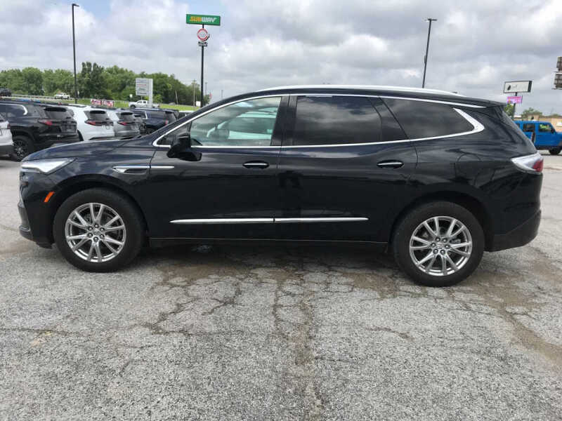 2024 Buick Enclave Essence