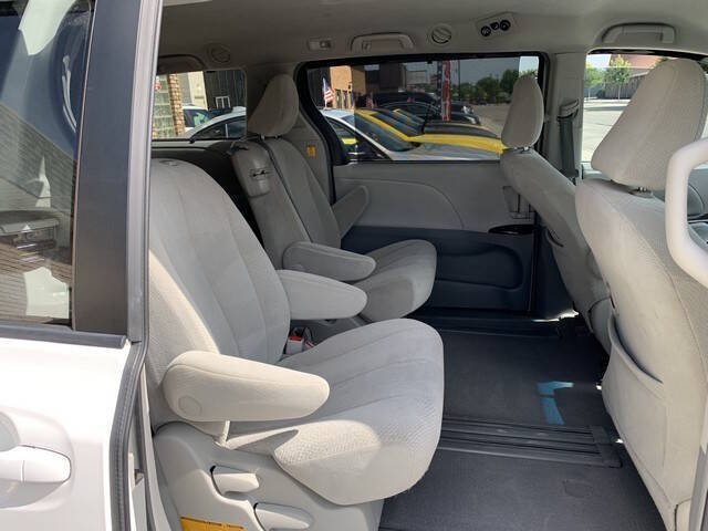 2011 Toyota Sienna