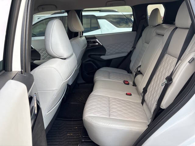 2022 Mitsubishi Outlander SEL