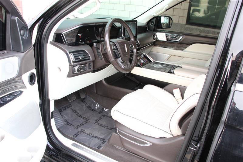2018 Lincoln Navigator Black Label