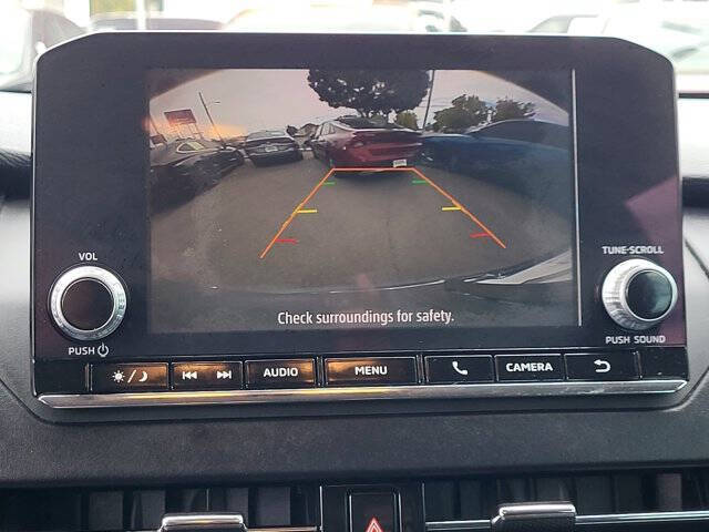 2022 Mitsubishi Outlander ES