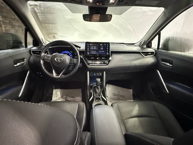 2022 Toyota Corolla Cross XLE