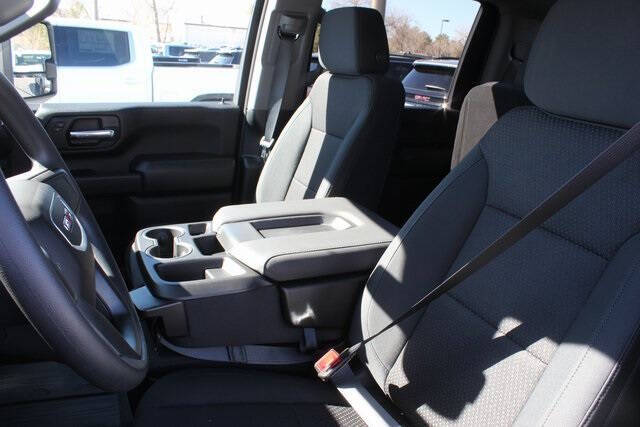 2025 GMC Sierra 3500HD