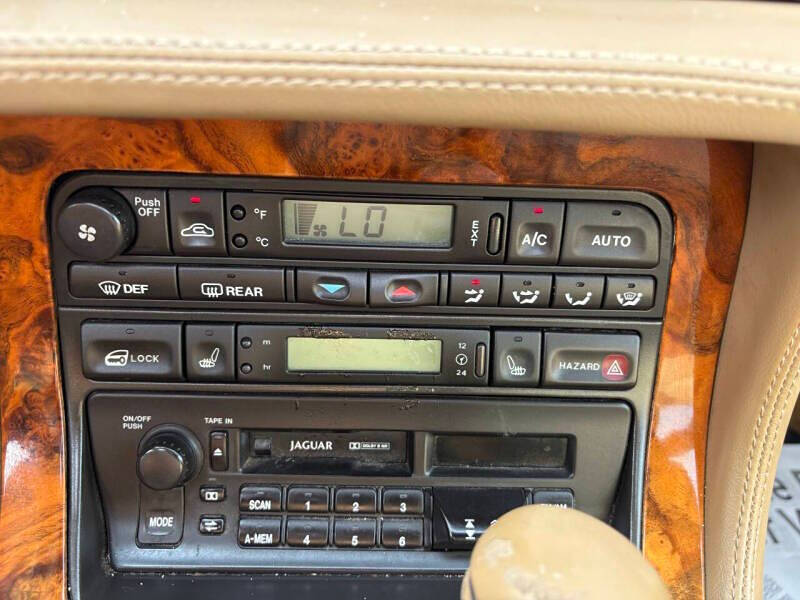 1997 Jaguar XJ-Series XJ6