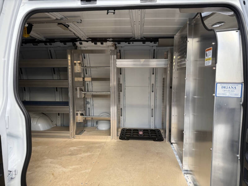 2025 Chevrolet Express 2500