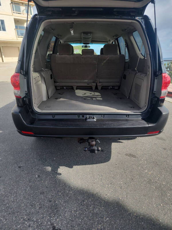 2007 Toyota Sequoia SR5