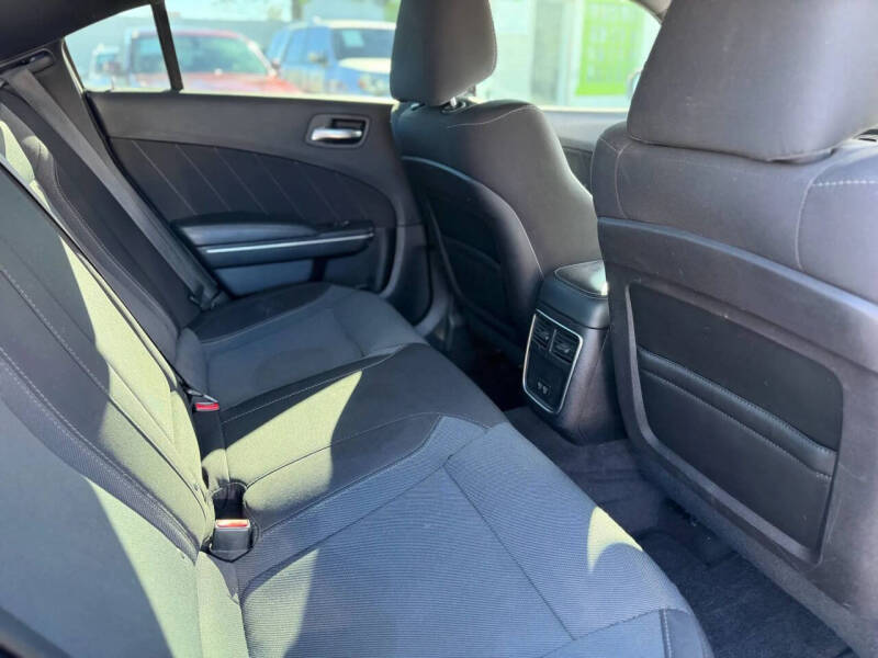 2016 Dodge Charger SXT