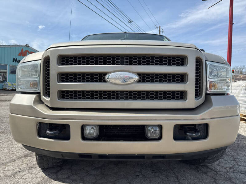 2005 Ford Excursion Limited