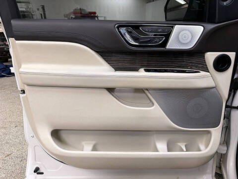 2020 Lincoln Navigator Black Label