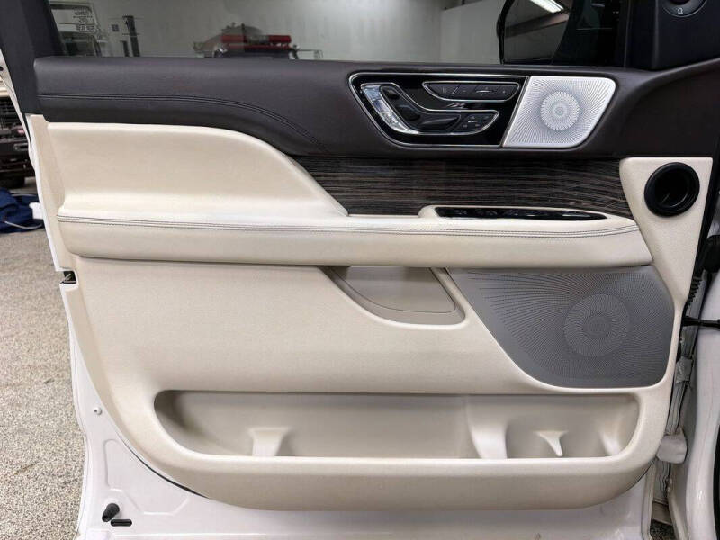 2020 Lincoln Navigator Black Label