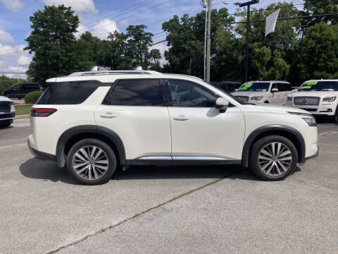 2022 Nissan Pathfinder Platinum