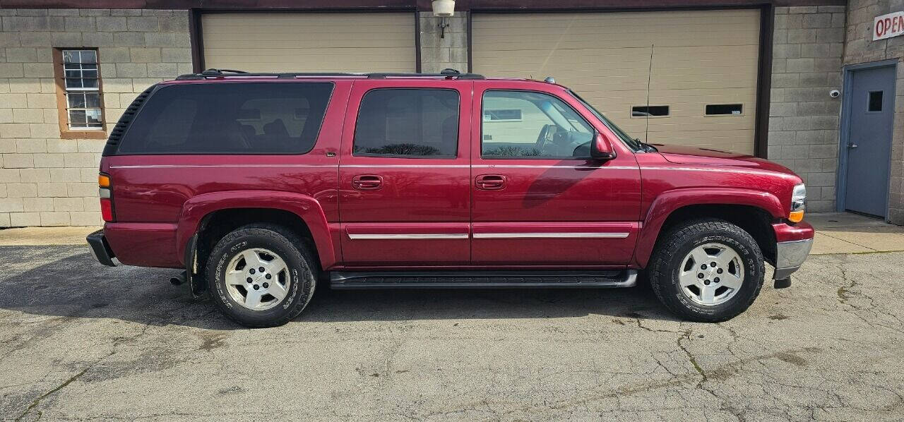 2005 Chevrolet Suburban for sale at L & T Auto Sales & Svc in Campbell, OH