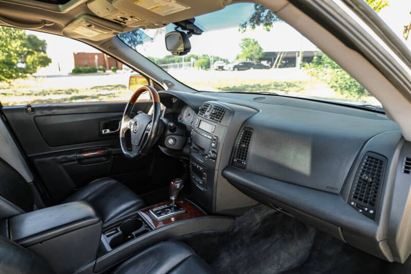 2004 Cadillac SRX
