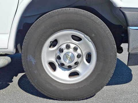 2024 Chevrolet Express 2500