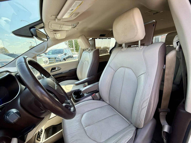 2018 Chrysler Pacifica Touring L Plus