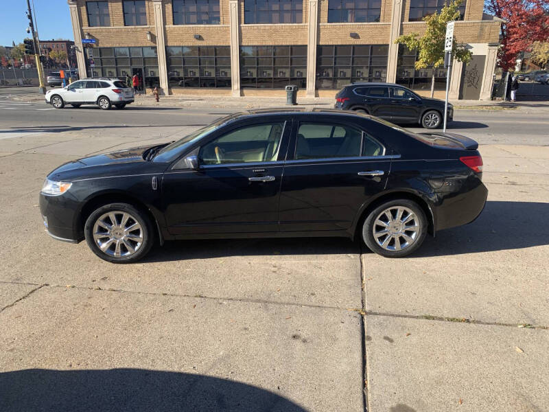 2011 Lincoln MKZ Base's photo
