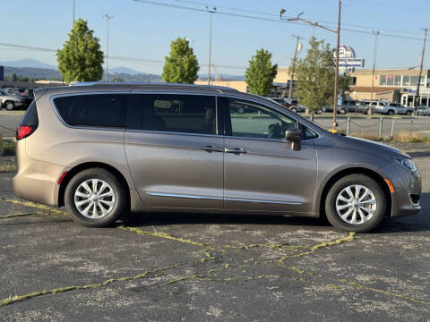 2018 Chrysler Pacifica Touring L Plus