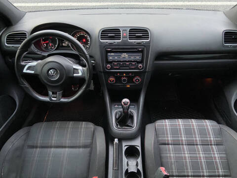 2012 Volkswagen GTI Base PZEV