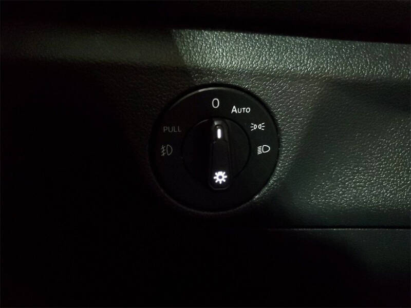 2019 Volkswagen Jetta R-Line