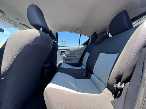 2012 Toyota Prius c