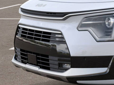 2025 Kia Niro SX
