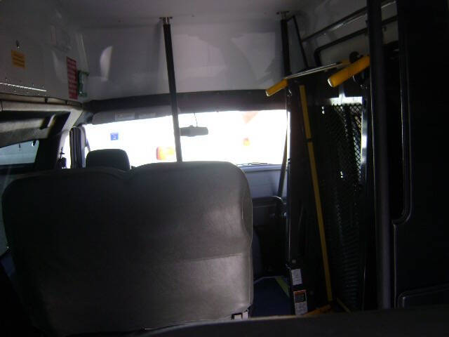 2013 Ford E-Series E-350 SD