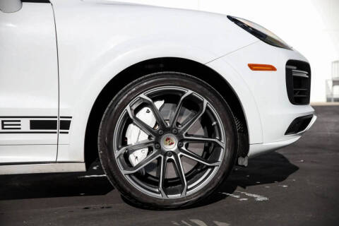 2020 Porsche Cayenne Turbo Coupe