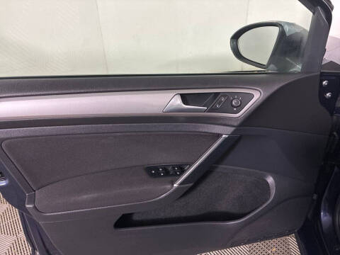 2016 Volkswagen e-Golf SE