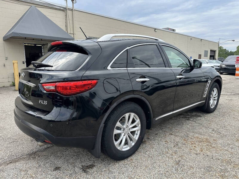 2011 Infiniti FX35