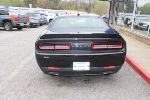 2015 Dodge Challenger SXT Plus