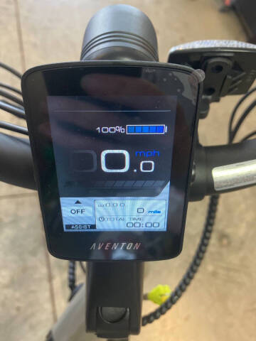 2024 Aventon PE4F4077