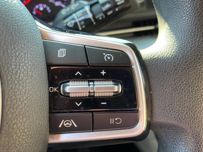 2023 Kia Carnival