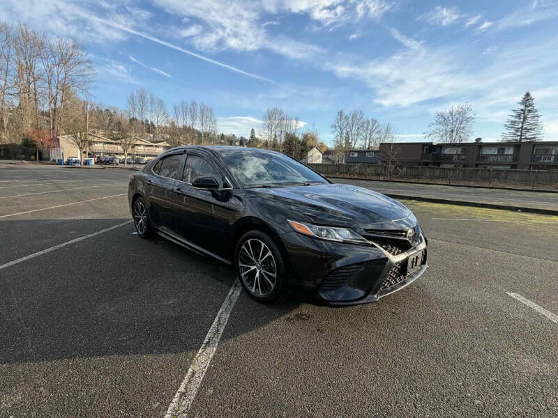 2018 Toyota Camry SE