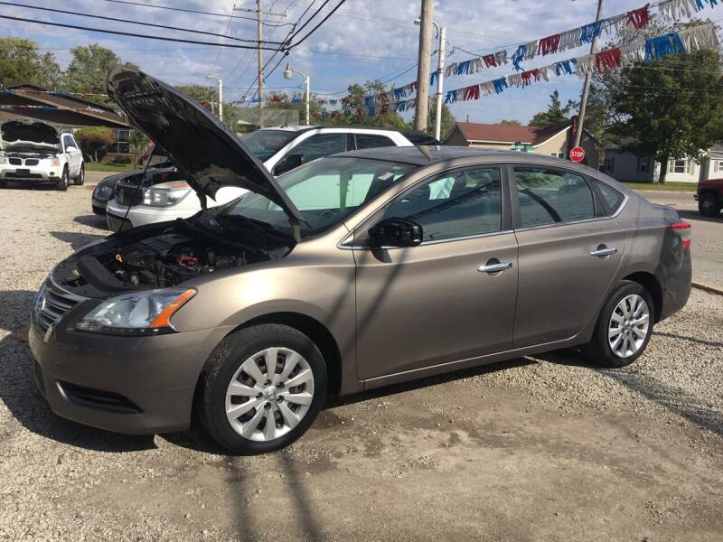 2015 Nissan Sentra for sale at Antique Motors in Plymouth IN
