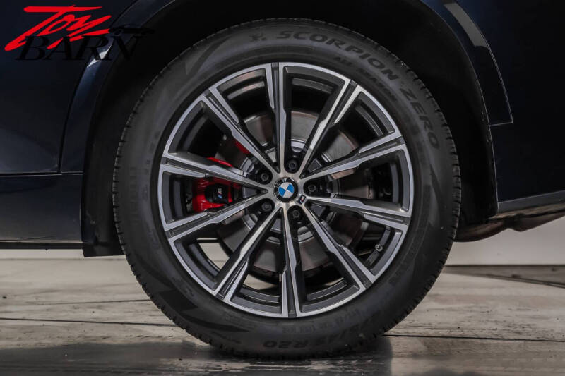 2022 BMW X5 M50i