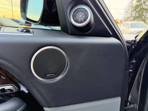 2020 Land Rover Range Rover P525 HSE